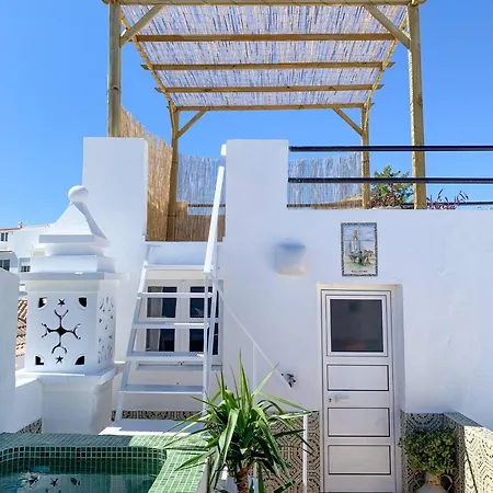 Casa Castelo, Unique Flat W Pool In Taviras Historical Centre דירה טאווירה