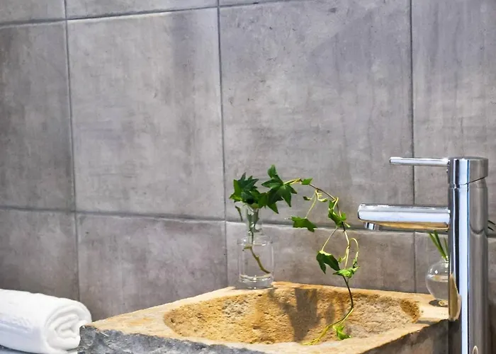 Casa Castelo, Unique Flat W Pool In Taviras Historical Centre * טאווירה