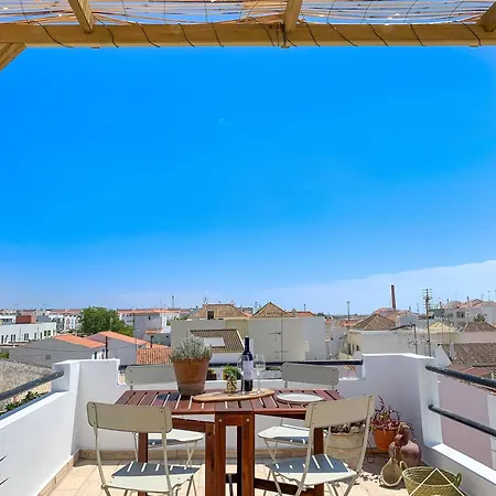Apartment Casa Castelo, Unique Flat W Pool In Taviras Historical Centre *